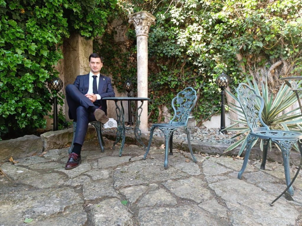 Cum aduce Mihai Popa plusvaloare fiecărui client EkoGroup 10 Cum aduce Mihai Popa plusvaloare fiecărui client EkoGroup